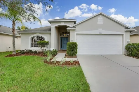 31203 Whinsenton Drive Wesley Chapel FL 33543