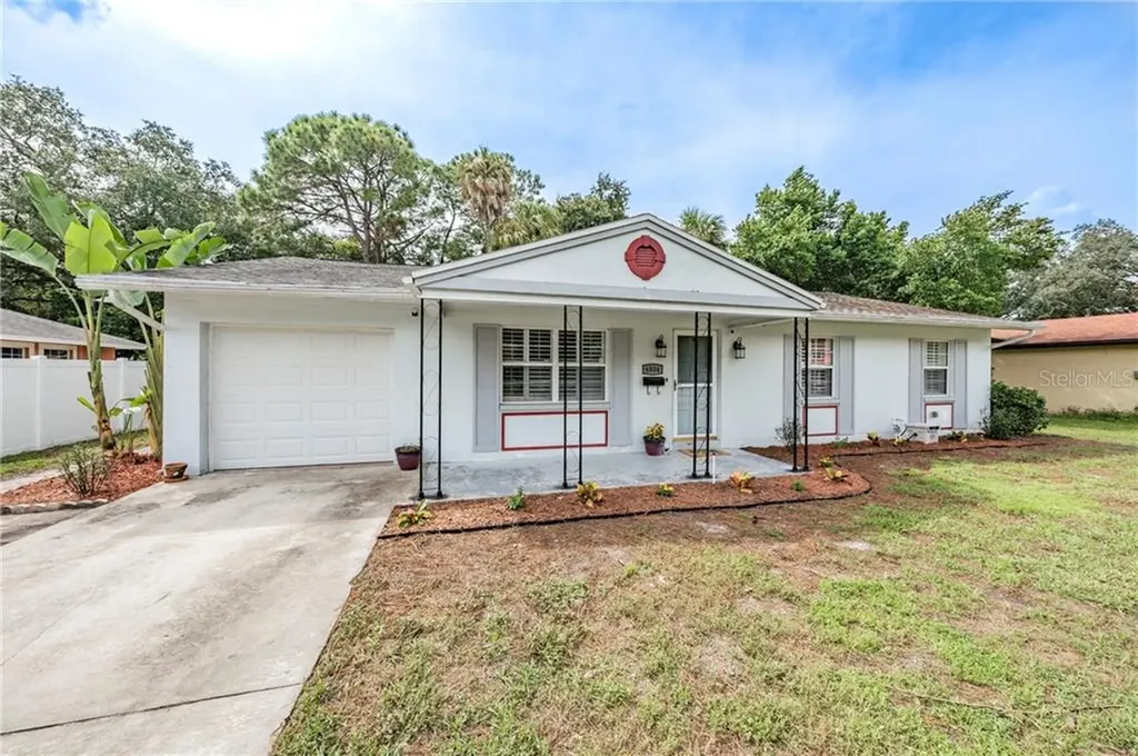 6804 Santa Monica Court Tampa FL 33615