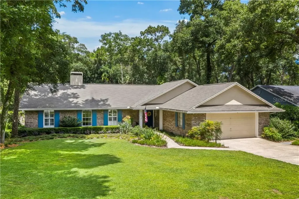 528 Whispering Oak Lane Apopka FL 32712