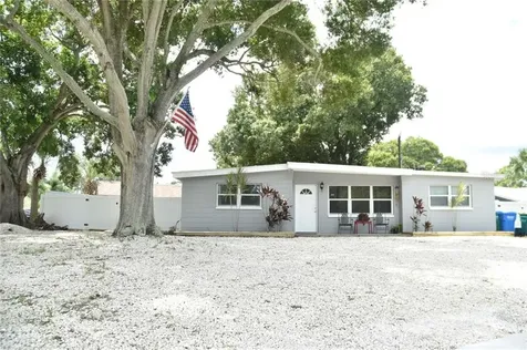 9400 89th Terrace Seminole FL 33777