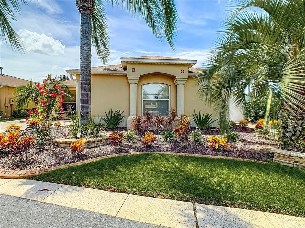 1928 Mcconnells Avenue The Villages FL 32162