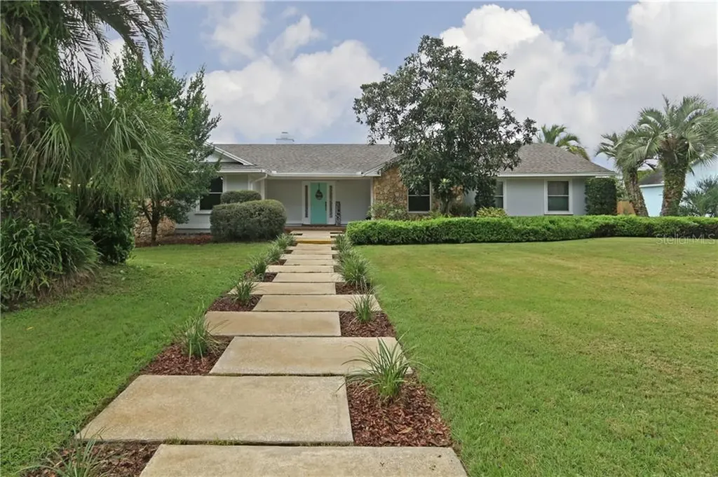 1046 Lake Francis Drive Apopka FL 32712