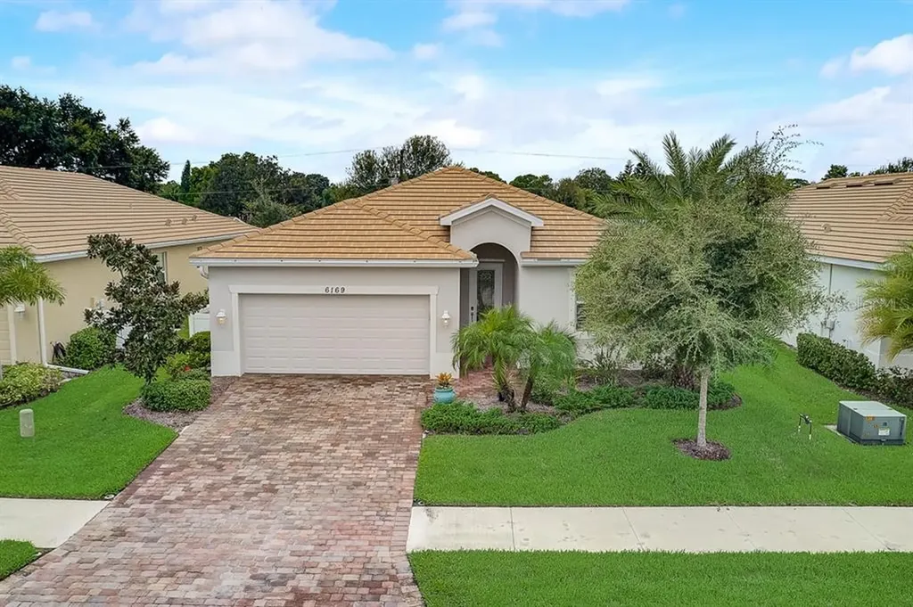 6169 Grand Cypress Boulevard North Port FL 34287