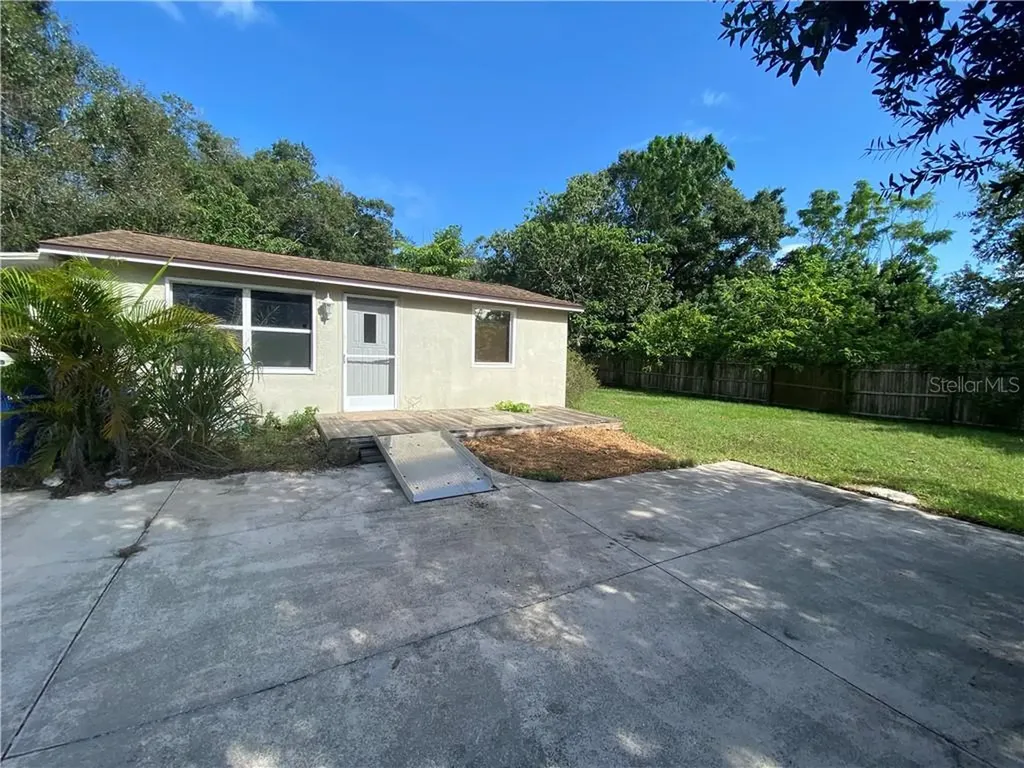 4210 Brazilnut Avenue Sarasota FL 34234