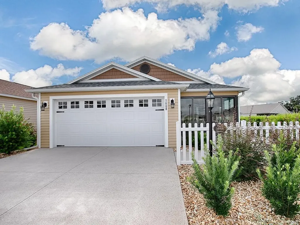 1668 Mcdonald Court The Villages FL 32163