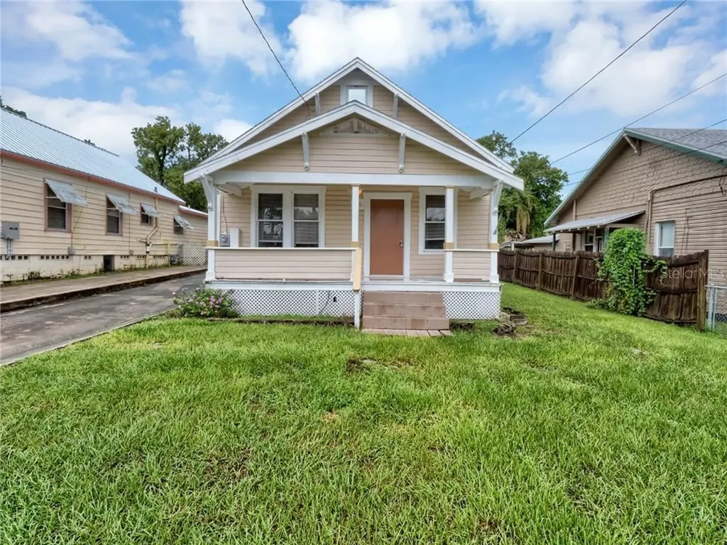 429 W Wisconsin Avenue Deland FL 32720