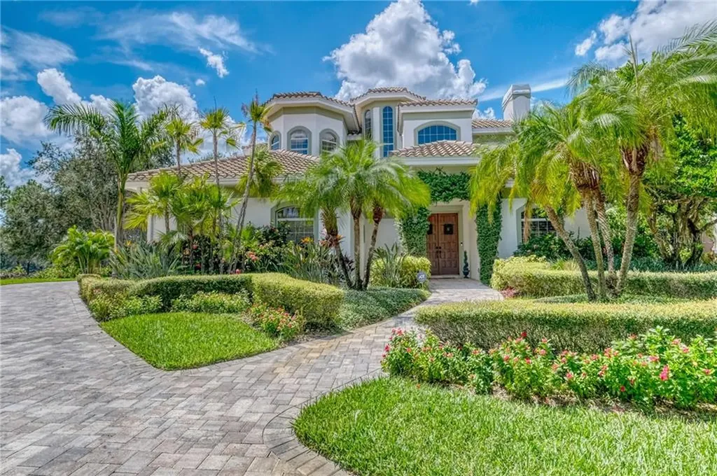 8610 Buttonwood Lane N Pinellas Park FL 33782