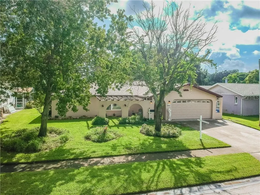 8101 17th Way N St Petersburg FL 33702