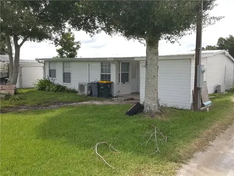 17216 Bridlewood Drive Okeechobee FL 34974