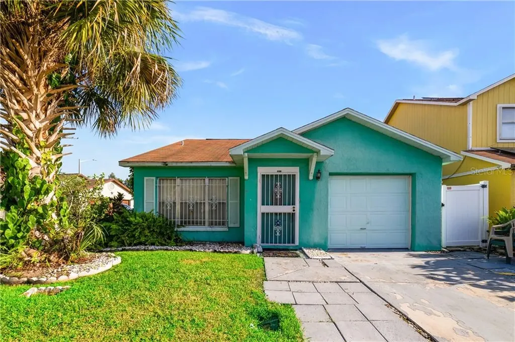 1012 Cranberry Drive Orlando FL 32811