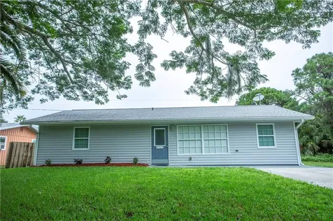 8302 Osprey Road Englewood FL 34224