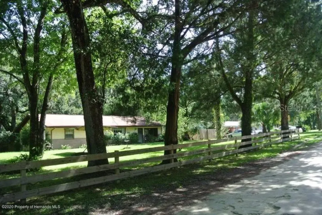 17141 Frankfort Road Brooksville FL 34601