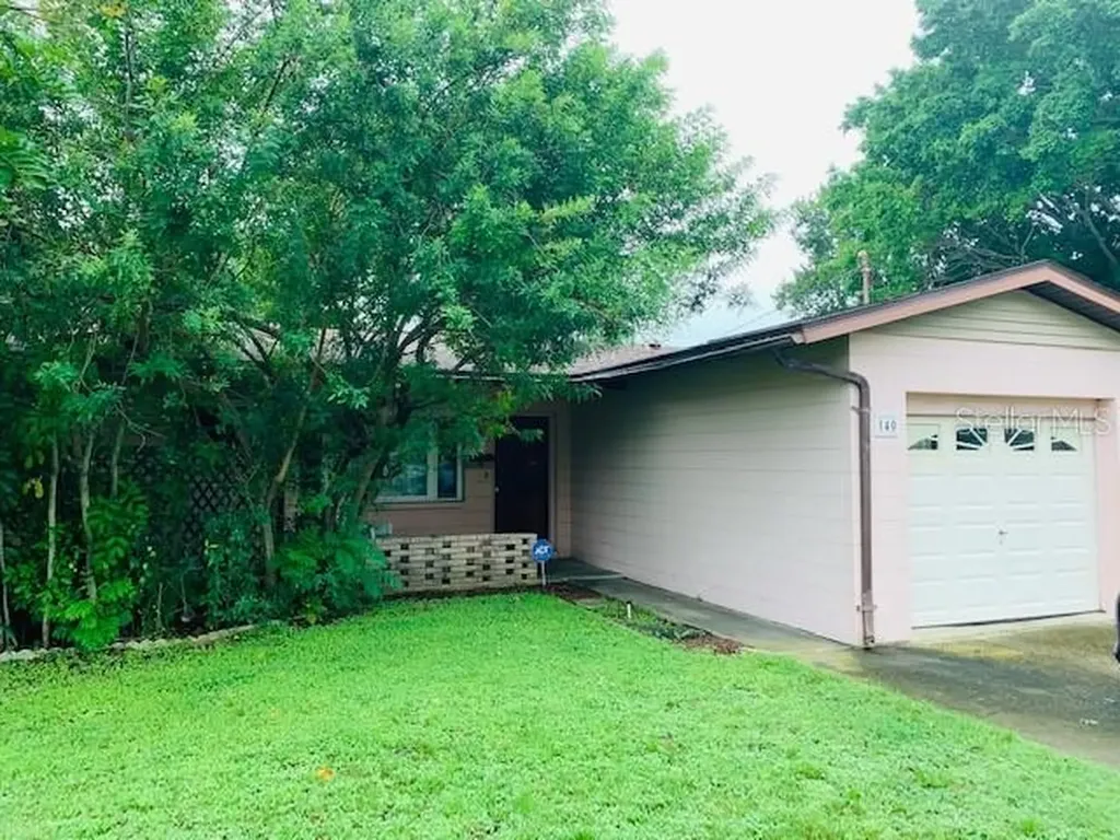 140 89th Avenue NE St Petersburg FL 33702