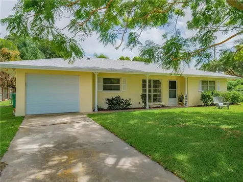 8743 Dunmore Drive Sarasota FL 34231