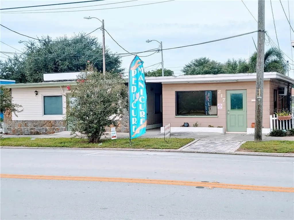 215 N Scenic Highway Frostproof FL 33843