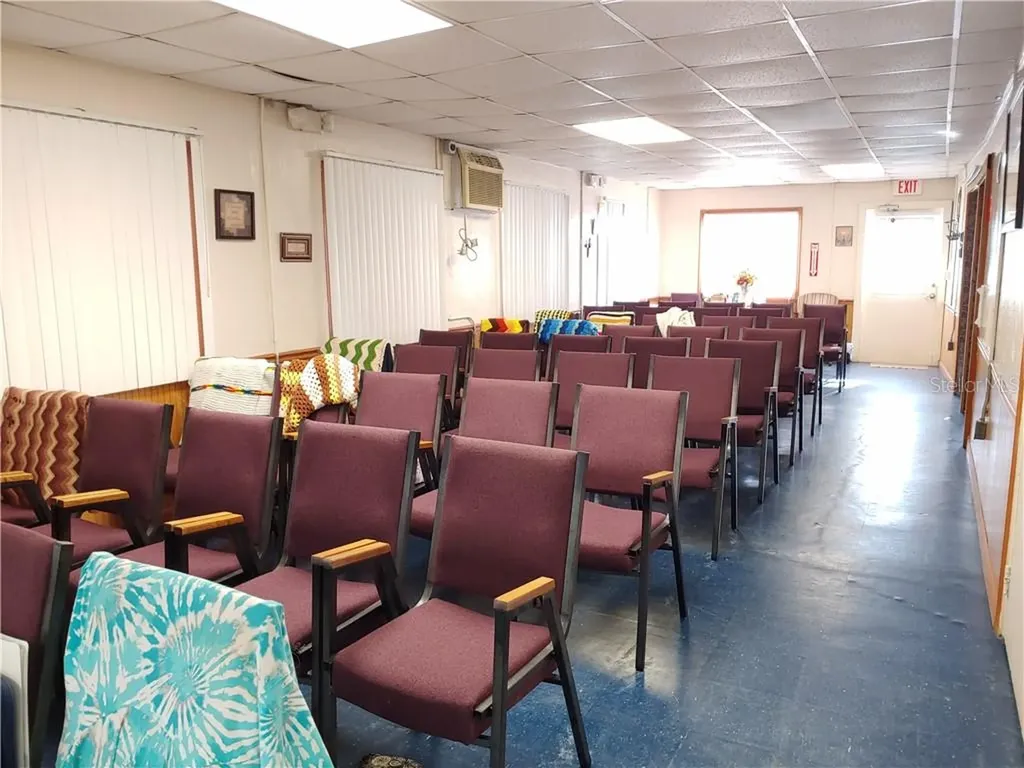 215 N Scenic Highway Frostproof FL 33843