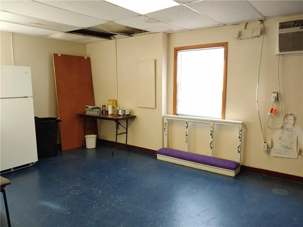 215 N Scenic Highway Frostproof FL 33843