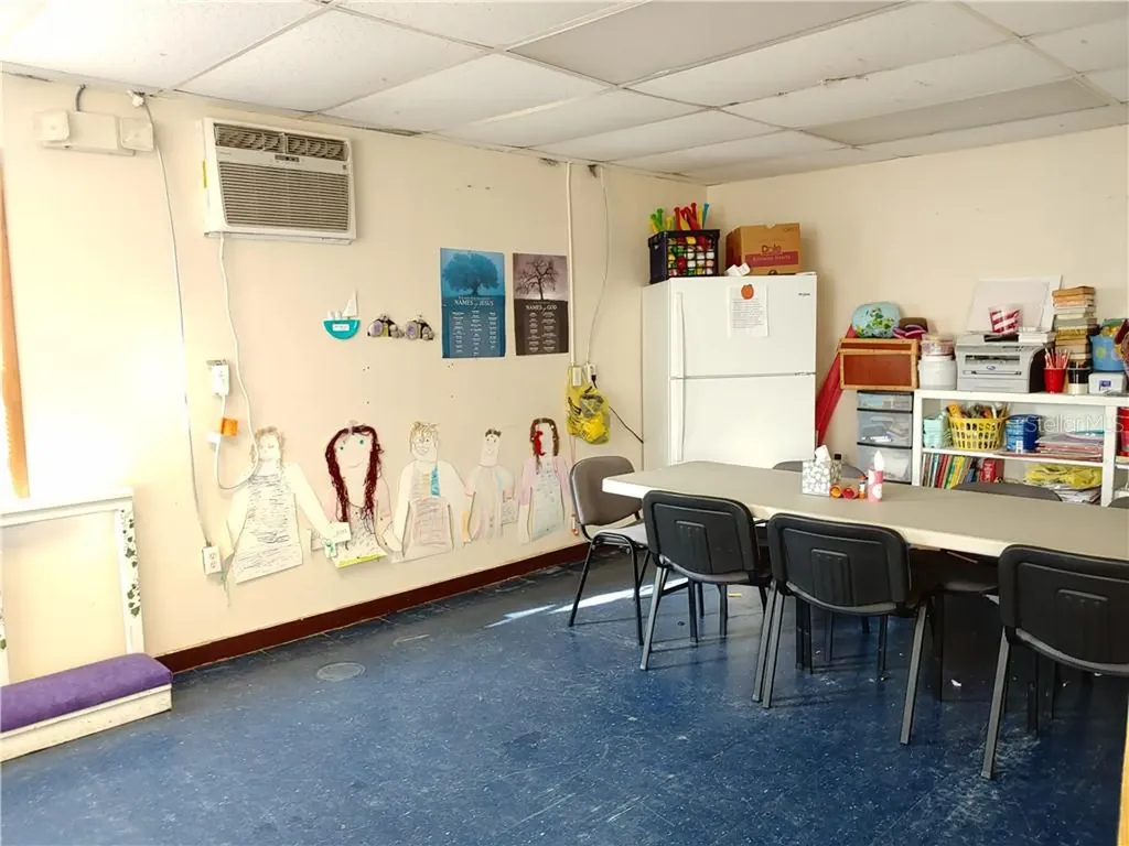 215 N Scenic Highway Frostproof FL 33843