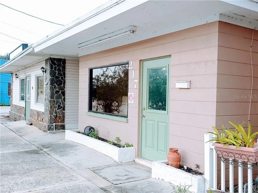 215 N Scenic Highway Frostproof FL 33843