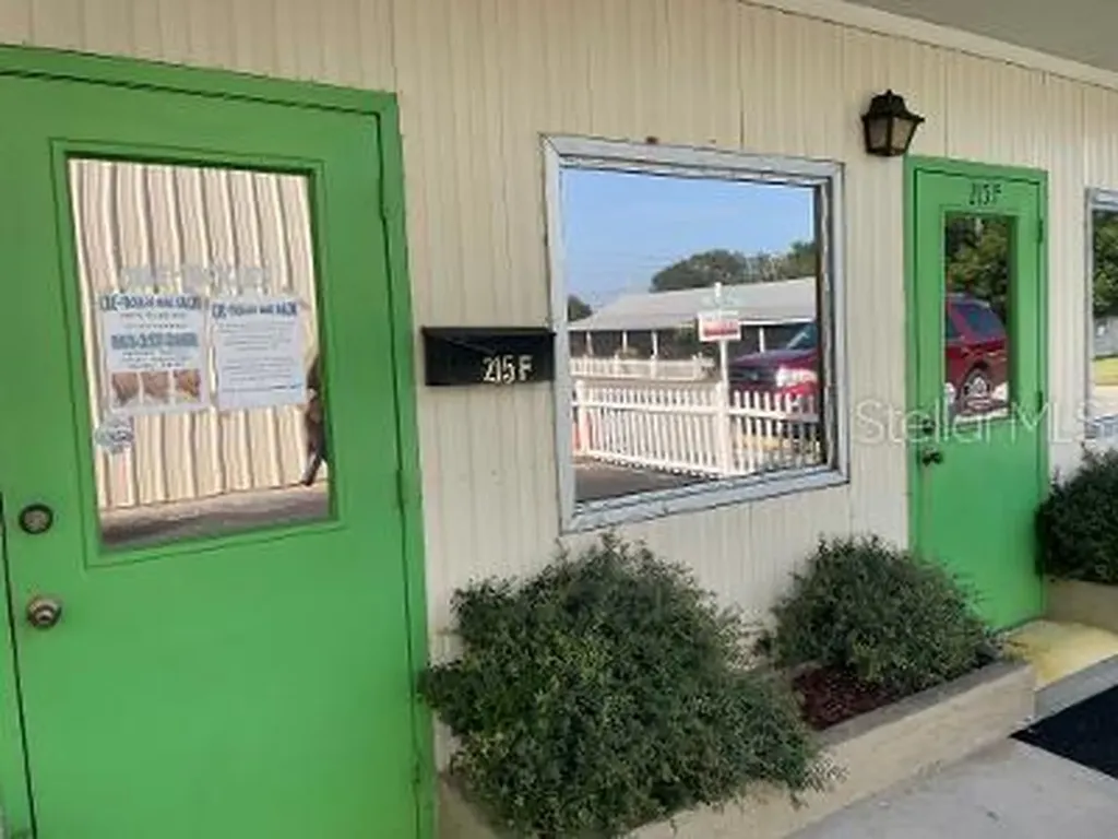 215 N Scenic Highway Frostproof FL 33843