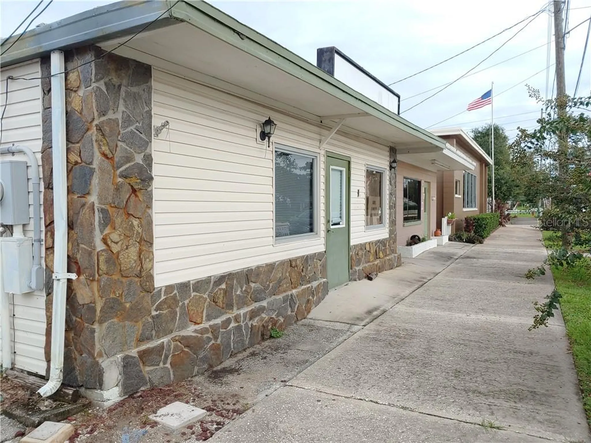 215 N Scenic Highway Frostproof FL 33843