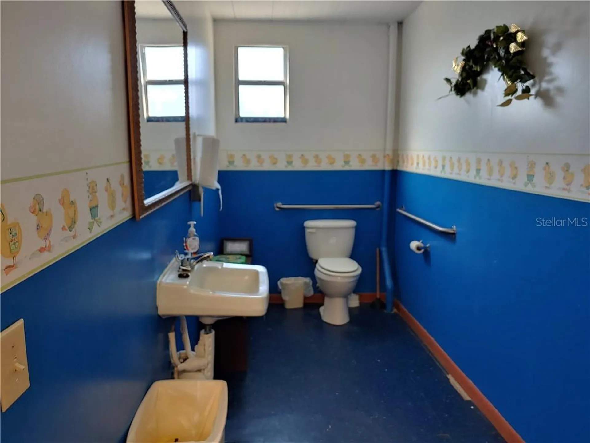 215 N Scenic Highway Frostproof FL 33843