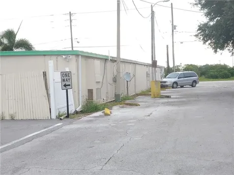 215 N Scenic Highway Frostproof FL 33843