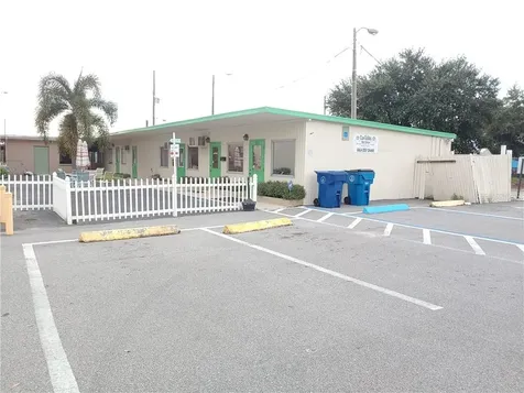 215 N Scenic Highway Frostproof FL 33843