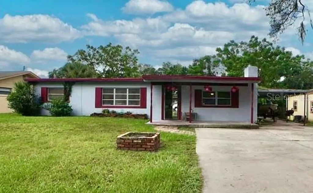 5218 Bonnie Brae Circle Orlando FL 32808