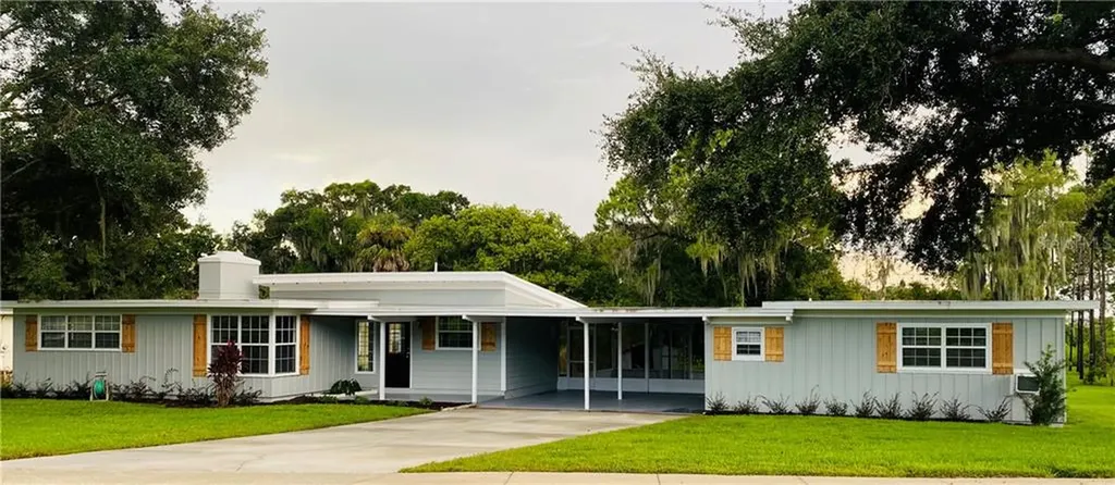 512 N Lakeview Avenue Winter Garden FL 34787