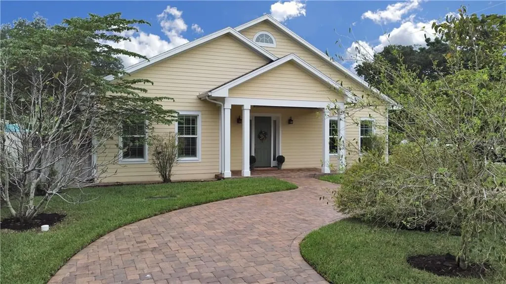 2401 S Hale Avenue Tampa FL 33629