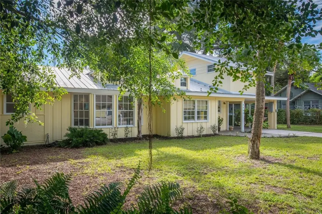 2480 Alameda Avenue Sarasota FL 34234