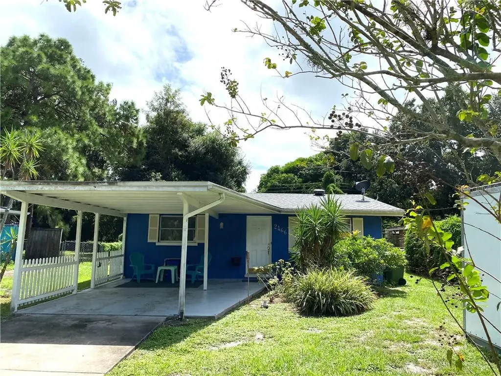 2466 Bay Street Sarasota FL 34237