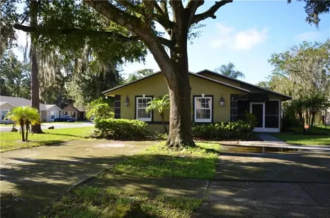 2310 Chestnut Hills Drive Lakeland FL 33805
