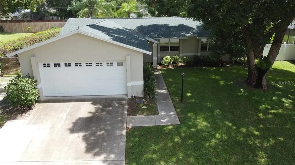 8503 Iveywood Avenue Orlando FL 32810