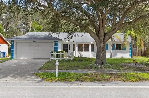 5777 Colonial Oaks Boulevard Sarasota FL 34232