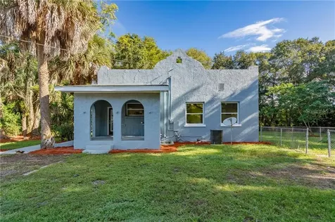 406 N Oakland Street Leesburg FL 34748