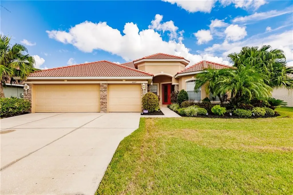 4609 62nd Avenue E Bradenton FL 34203