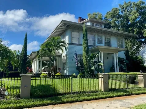 300 15th Avenue N St Petersburg FL 33704
