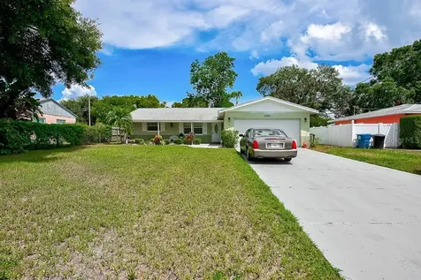 4926 Columbus Way S St Petersburg FL 33712
