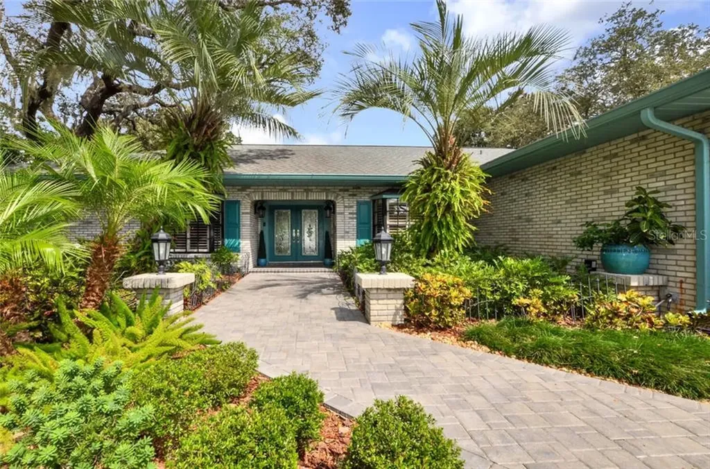 914 Terra Mar Drive Tampa FL 33613