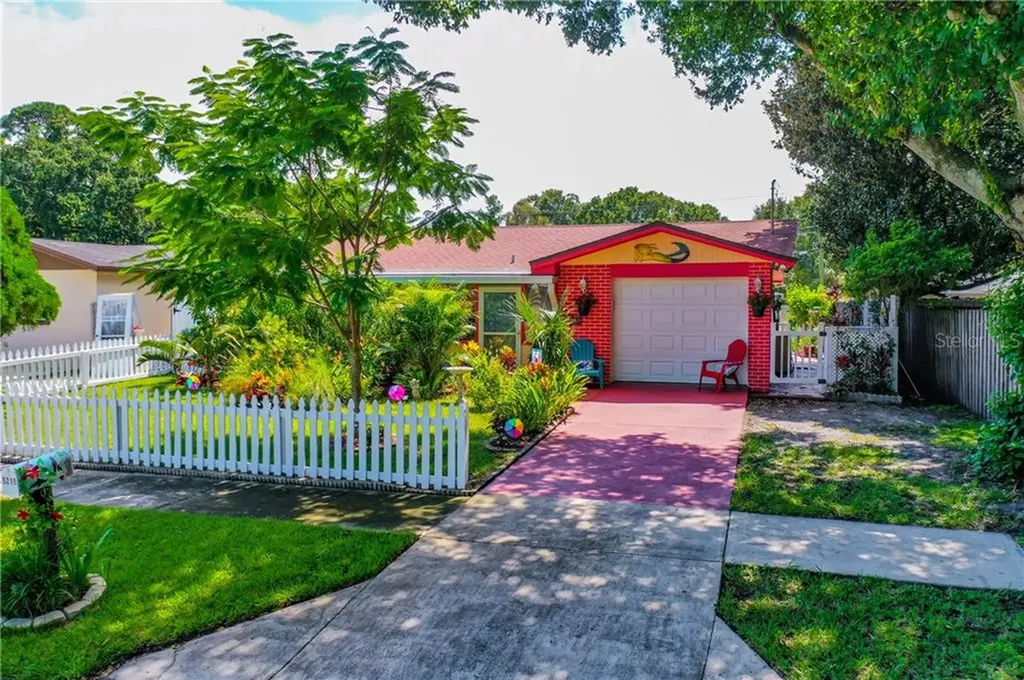 5218 12th Avenue S Gulfport FL 33707