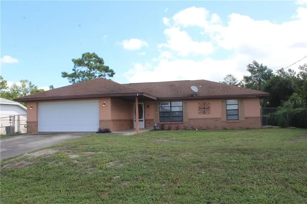 1671 Courtland Boulevard Deltona FL 32738