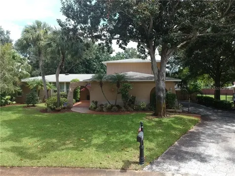 7945 Idlewild Lane Seminole FL 33777