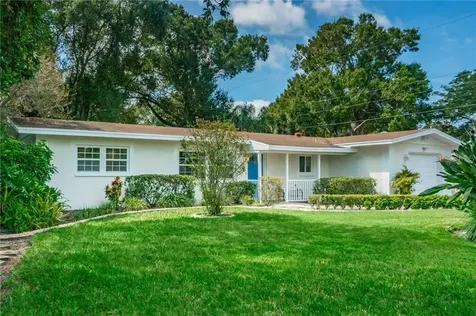 4704 W Oakellar Avenue Tampa FL 33611