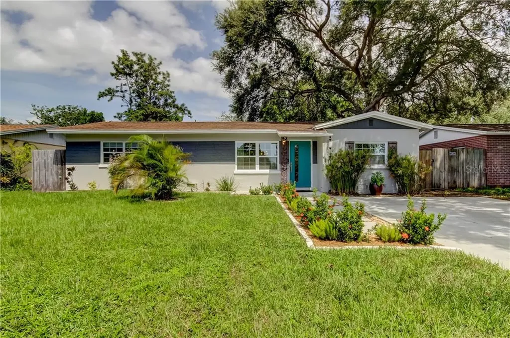 4217 7th Avenue N St Petersburg FL 33713