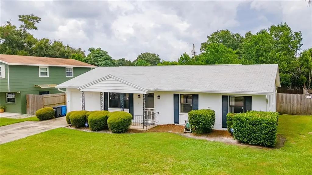 6430 Wilshire Drive Tampa FL 33615
