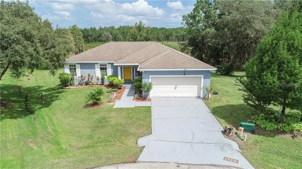 1720 Yeomans Path Lakeland FL 33809