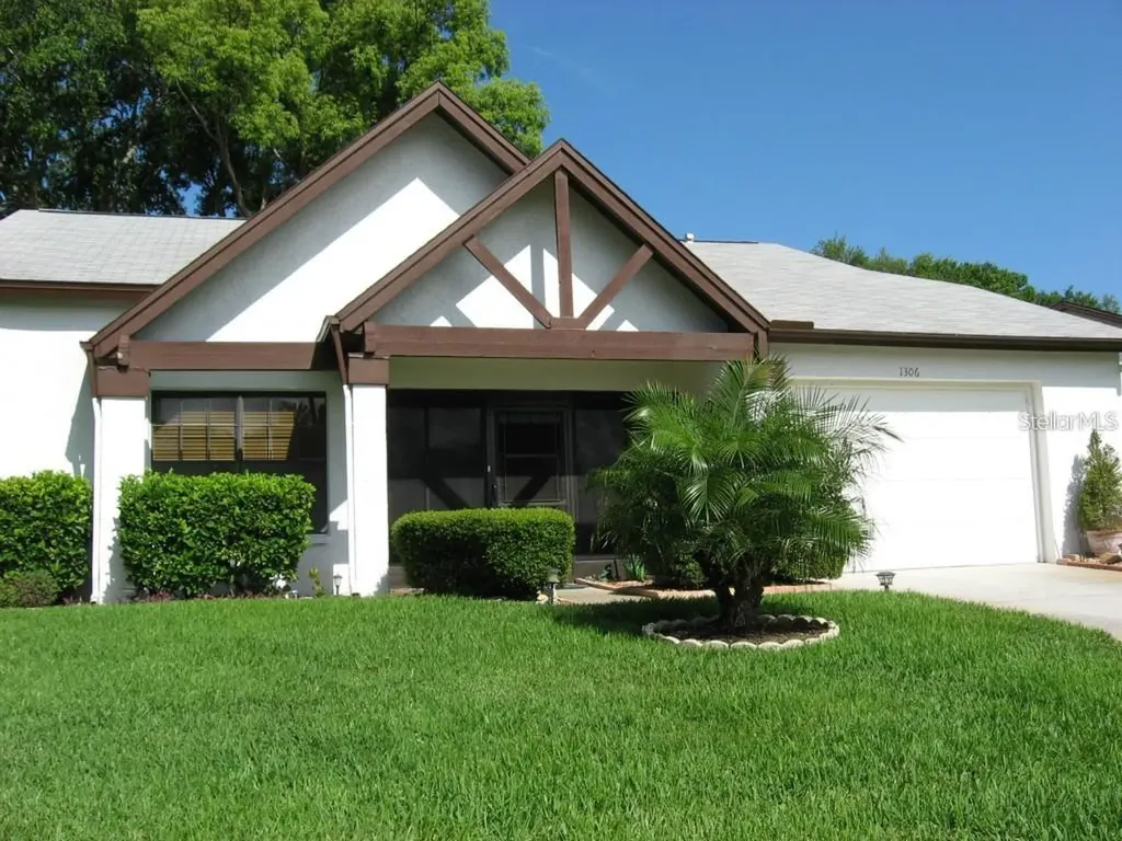 1306 Camelot Court Palm Harbor FL 34684
