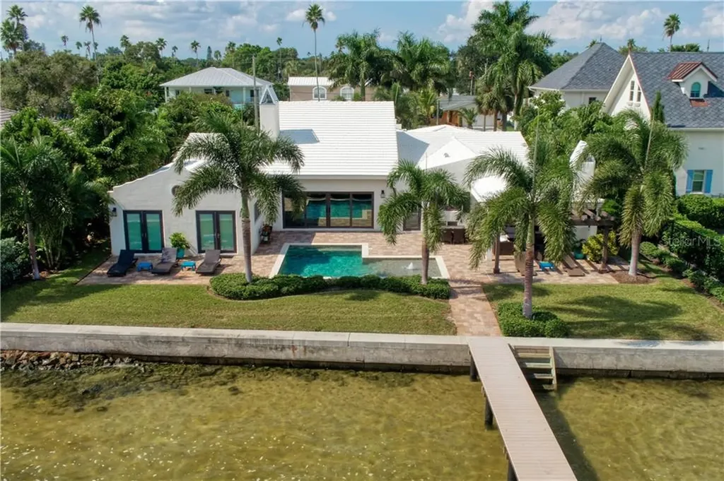 4019 Bayshore Boulevard NE St Petersburg FL 33703